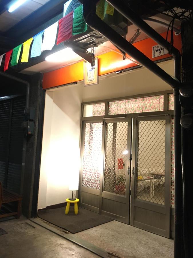 Tara 塔拉guest House Чиай Сити Екстериор снимка